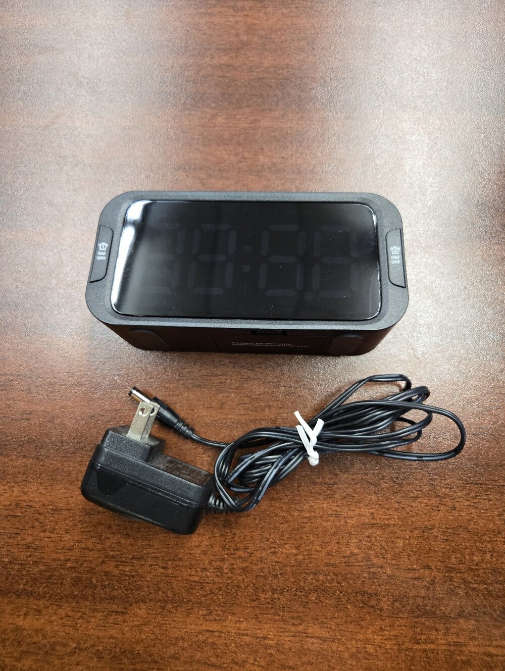 Digital LED Alarm Clock ⏰️ - Picture 10 of 10